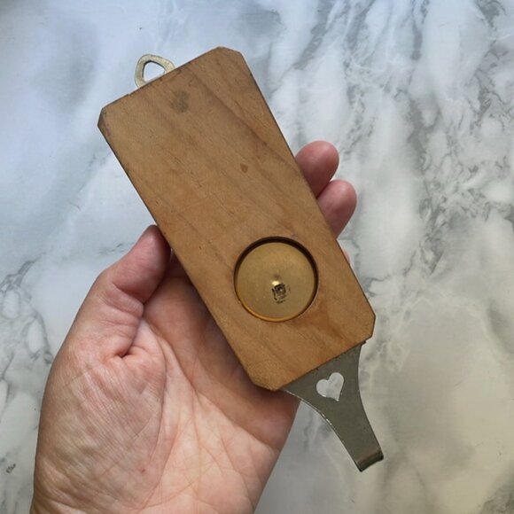 Vintage kokeshi folk art style thermOne Sizetat and hook -  AS IS - Picture 6 of 10